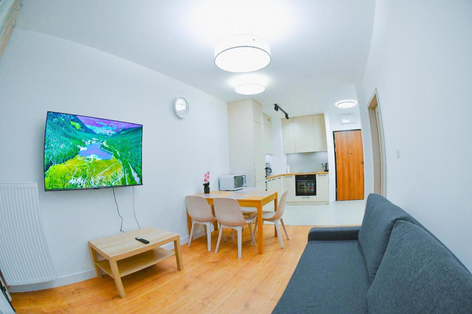 Elegant Two-Room Apartment, Sleeps 4, Near Turon Arena, With Balcony 크라쿠프 외부 사진