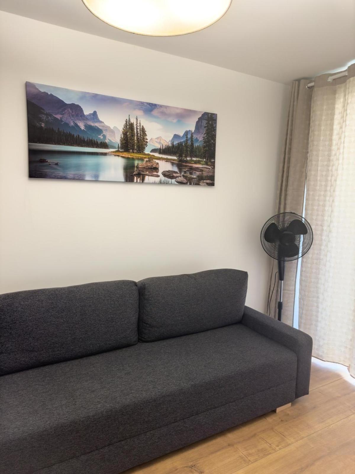 Elegant Two-Room Apartment, Sleeps 4, Near Turon Arena, With Balcony 크라쿠프 외부 사진